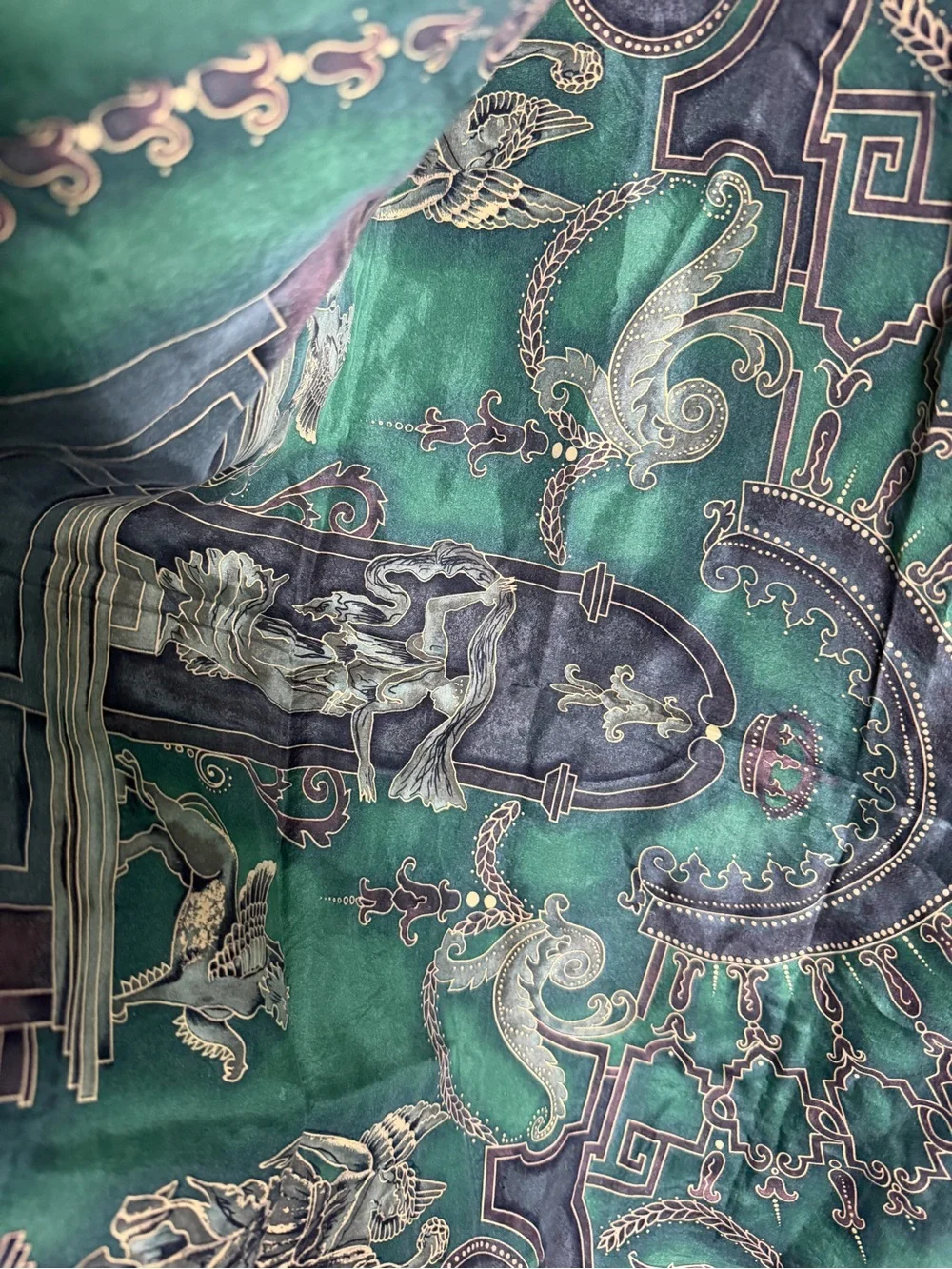 Linda Allard Ellen Tracy Green & Gold Printed Silk Scarf - Designer